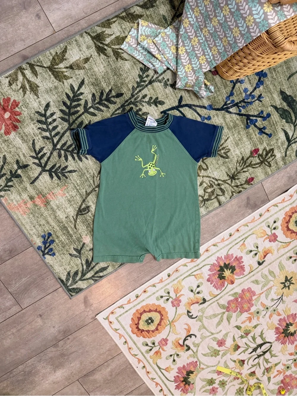 Vintage 90s OshKosh B'gosh Green Frog Romper 24 Months 100% Cotton Short Sleeve